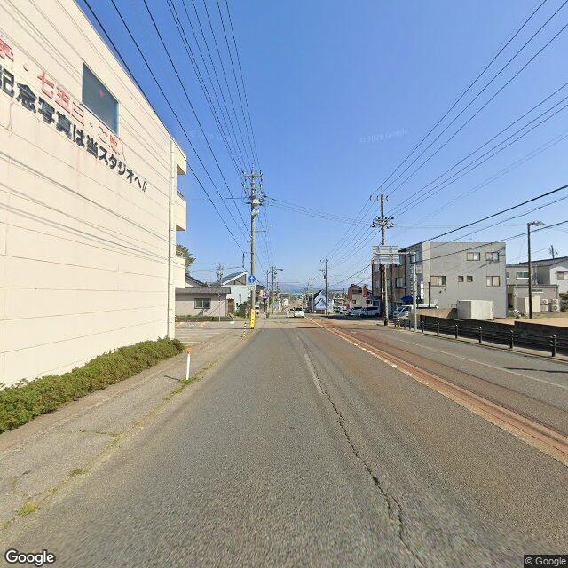 目印20：大浜南（交差点） を 左折 して 県道60号 に入る 目的地は前方左側です