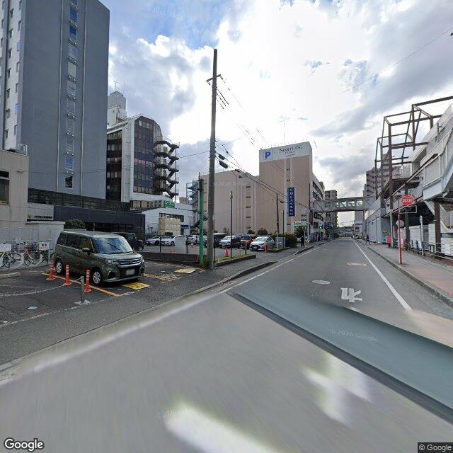 目印7：歩道橋の階段を 下る