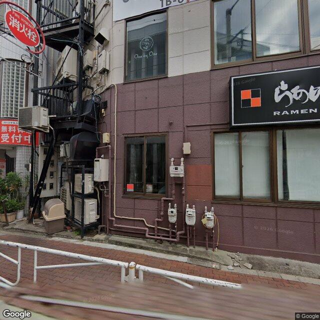 目印6：斜め 右 方向に曲がり 東十条商店街 / 東十条銀座通り に向かう