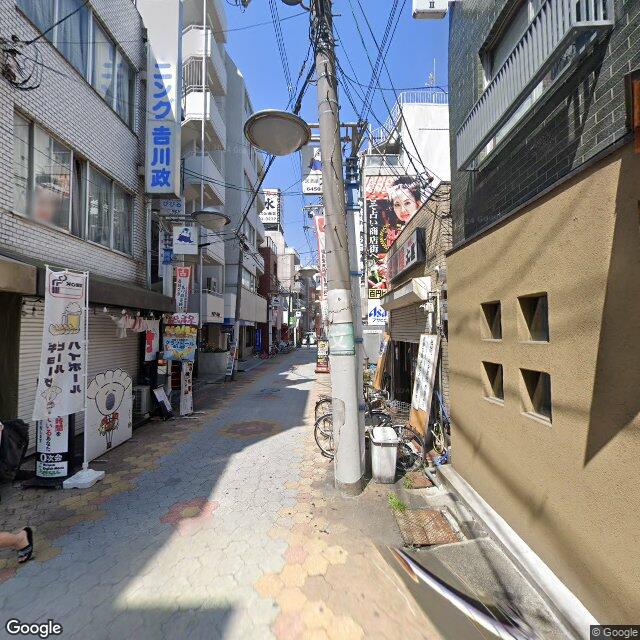目印4：右折 して 聖天通 に入る セブン-イレブン 大阪福島７丁目店を通過する（180m 先、左手）