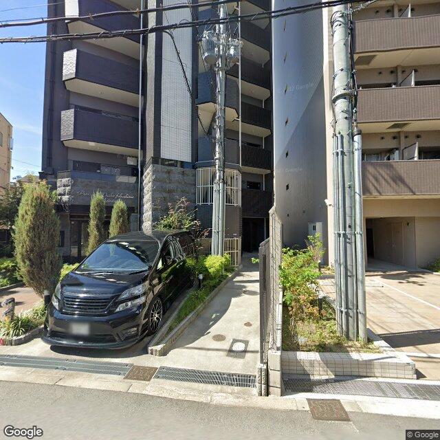目印10：左折 する 使用が制限されている道路 目的地は前方左側です