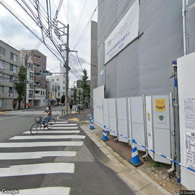 目印7：個別指導の学習塾 スクールIE 十条校 の前を通って直進