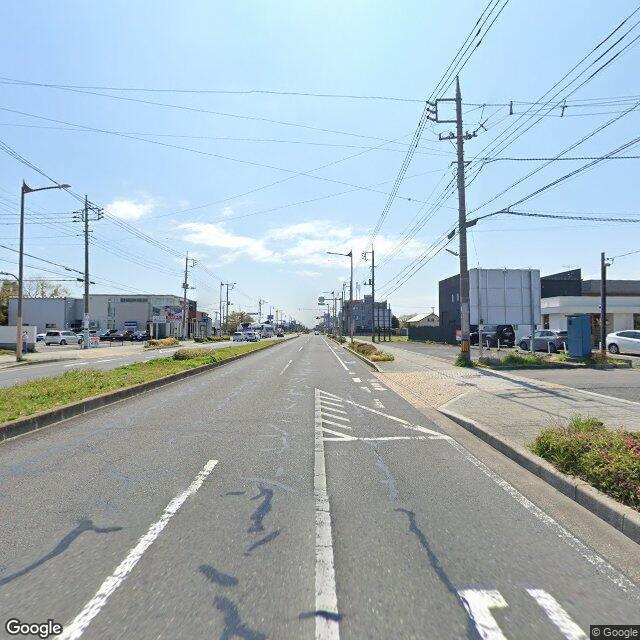 目印15：「吉田古墳入口」（バス停）を目印に、そのまま直進