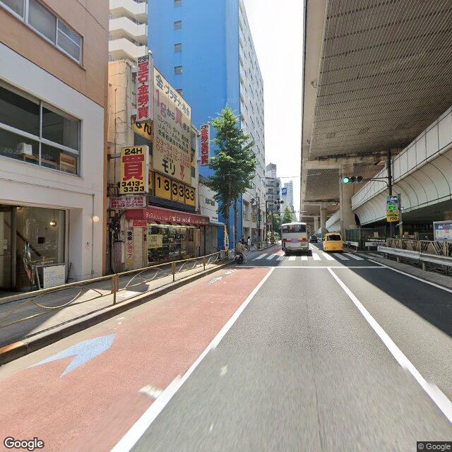 目印8：目的地に到着。三軒茶屋校（建物前）