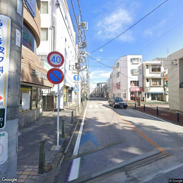 目印2：右折 して シャンテ大通り に入る セブン-イレブン 相模原くぬぎ台小前店を通過する（350m 先、左手） 目的地は前方左側です