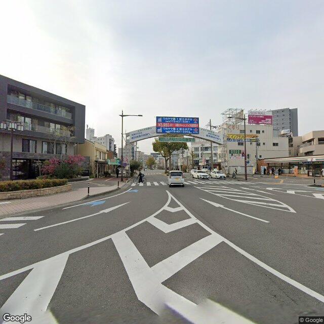 目印7：市駅前（交差点） を 左折 して 孝子越街道 / 市道和歌山市駅前線 / 紀州街道 に入る