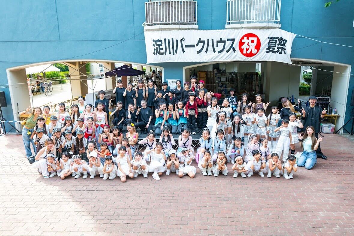 淀川パークハウス夏祭りに出演したメンバーの集合写真